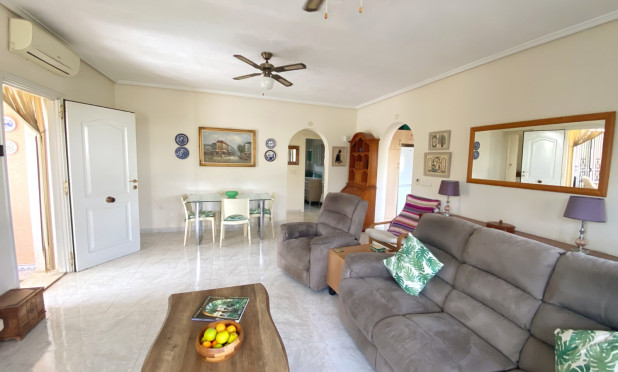 Odsprzedaż - Villa - Ciudad Quesada