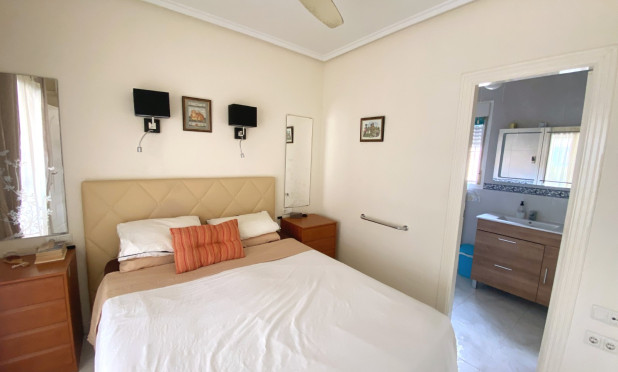 Odsprzedaż - Villa - Ciudad Quesada