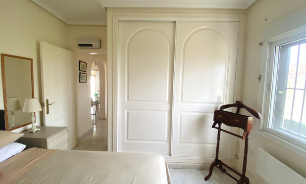 Odsprzedaż - Villa - Ciudad Quesada