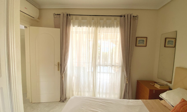 Odsprzedaż - Villa - Ciudad Quesada