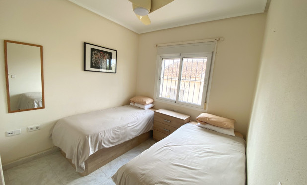 Odsprzedaż - Villa - Ciudad Quesada