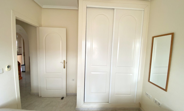 Odsprzedaż - Villa - Ciudad Quesada