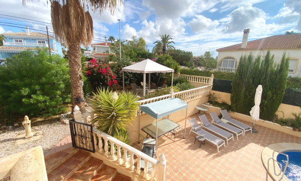 Odsprzedaż - Villa - Ciudad Quesada