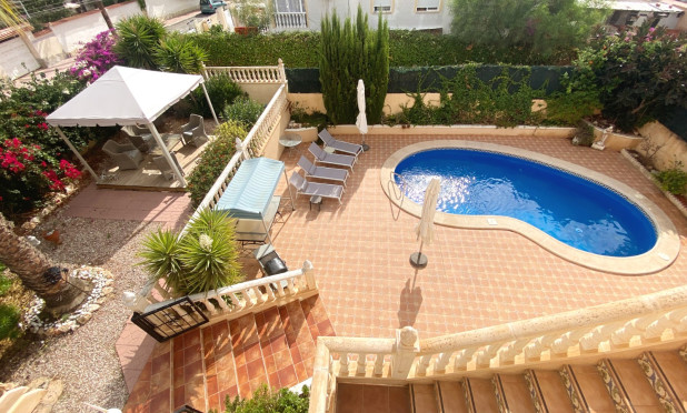 Odsprzedaż - Villa - Ciudad Quesada