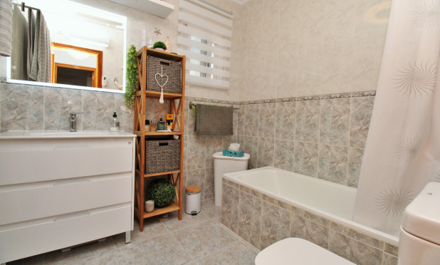 Herverkoop - Villa - Villamartín