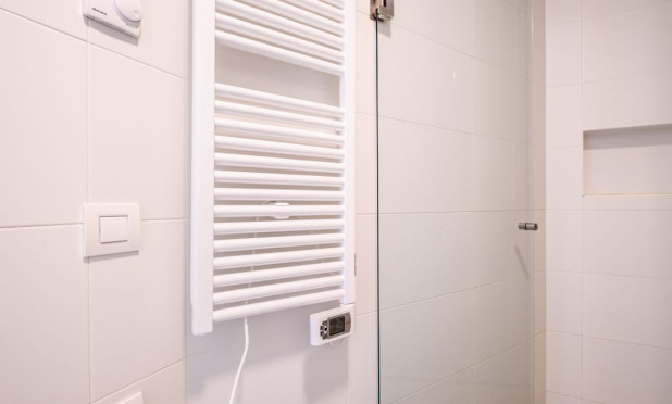 Resale - Apartment / flat - Orihuela Costa - Las Colinas Golf