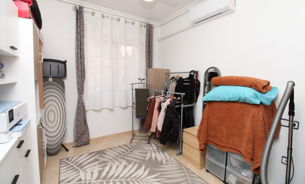 Odsprzedaż - Kamienica - San Miguel de Salinas