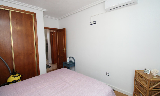 Odsprzedaż - Kamienica - San Miguel de Salinas