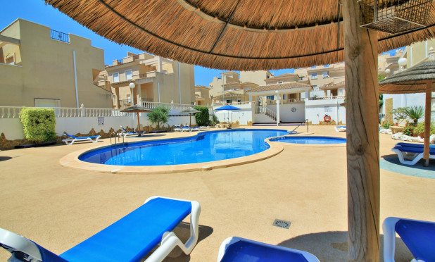 Odsprzedaż - Kamienica - San Miguel de Salinas