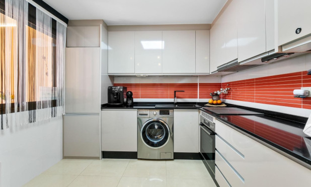 Resale - Townhouse - Torrevieja - Aguas Nuevas