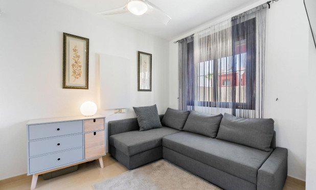 Resale - Townhouse - Torrevieja - Aguas Nuevas