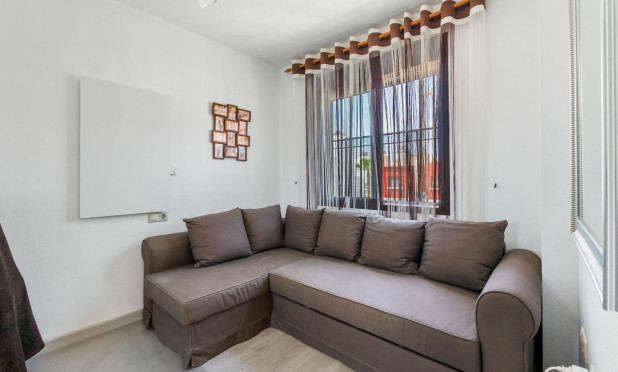 Resale - Townhouse - Torrevieja - Aguas Nuevas