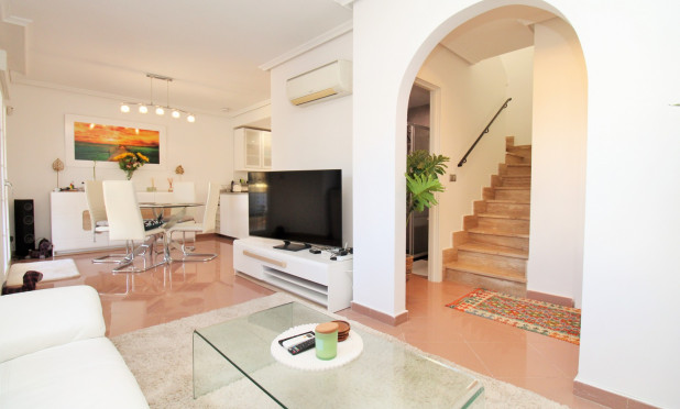 Resale - Villa - Villamartín - Los Dolses