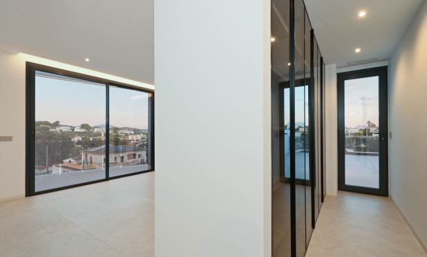 Resale - Villa - Benissa