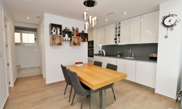 Herverkoop - Villa - Villamartín