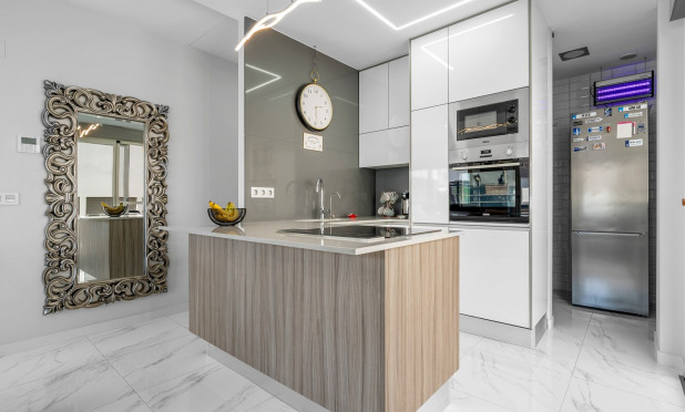 Resale - Villa - Orihuela Costa - Villamartín