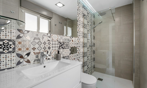 Resale - Villa - Orihuela Costa - Villamartín