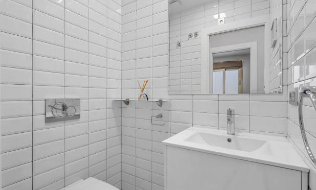 Resale - Villa - Orihuela Costa - Villamartín