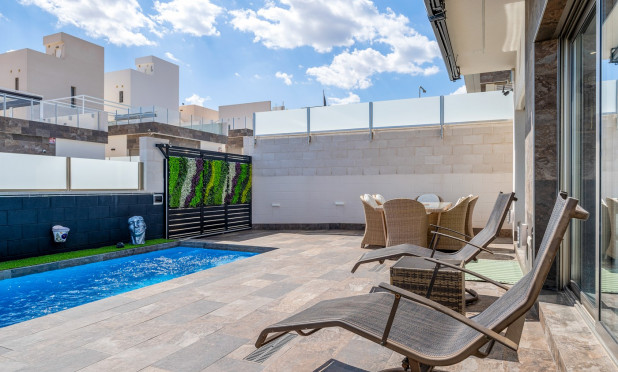 Resale - Villa - Orihuela Costa - Villamartín