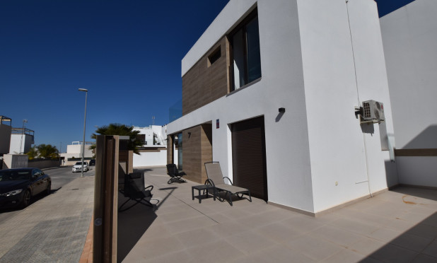 Resale - Villa - Benijofar