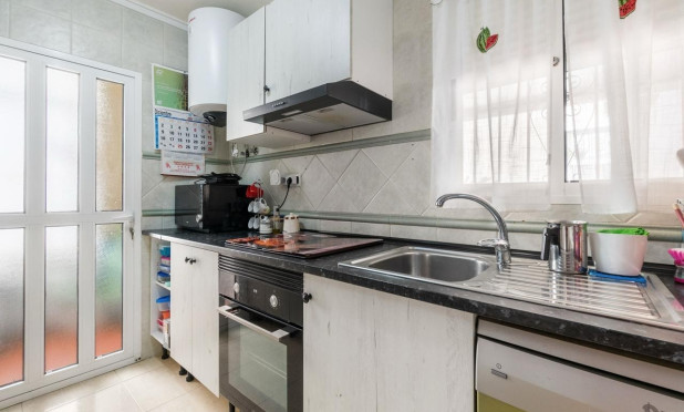 Resale - Villa - Orihuela Costa - Villamartín