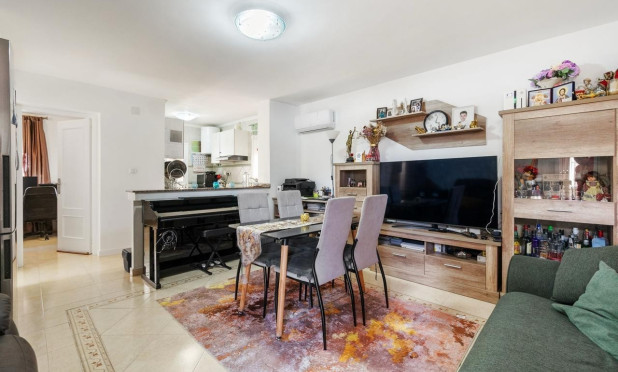 Resale - Villa - Orihuela Costa - Villamartín