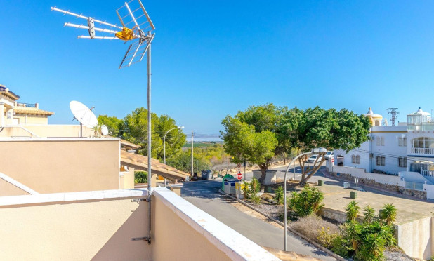 Resale - Villa - Orihuela Costa - Villamartín