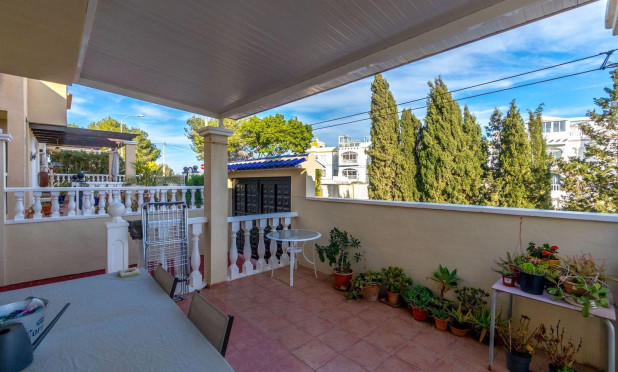 Resale - Villa - Orihuela Costa - Villamartín