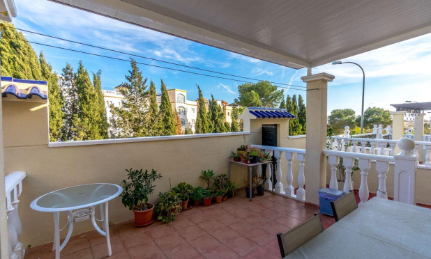 Resale - Villa - Orihuela Costa - Villamartín