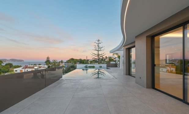 Resale - Villa - Benissa