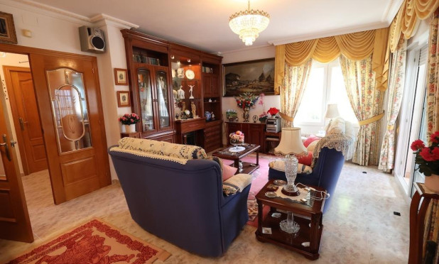 Resale - Villa - Orihuela Costa - Villamartín
