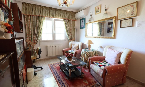 Resale - Villa - Orihuela Costa - Villamartín