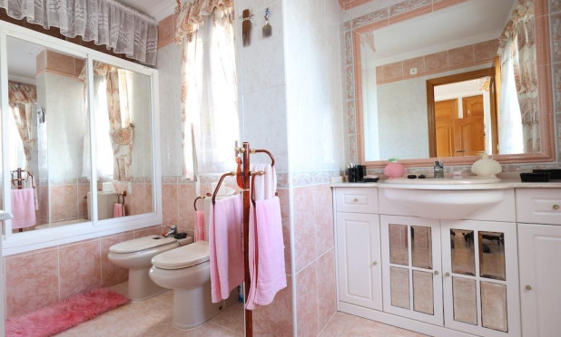 Resale - Villa - Orihuela Costa - Villamartín