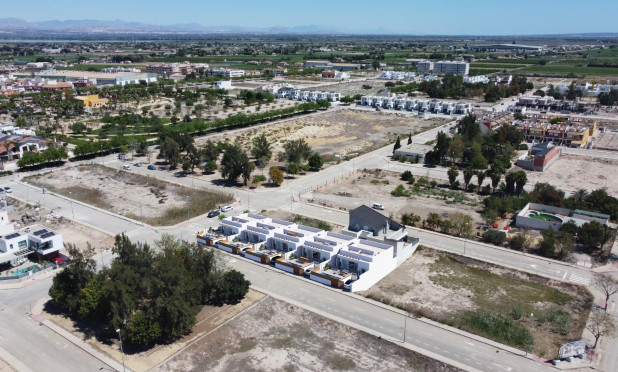 Obra nueva - Villa - Dolores - polideportivo