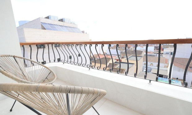 Resale - Apartment / flat - Pilar de la Horadada - Zona Pueblo