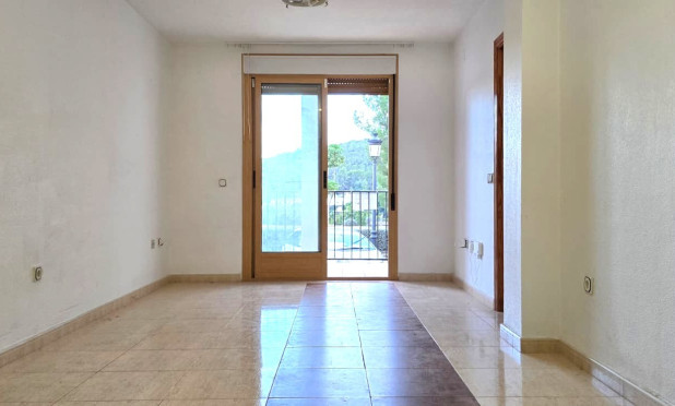 Reventa - Apartamento / piso - Xirles