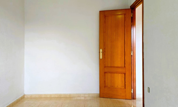 Reventa - Apartamento / piso - Xirles