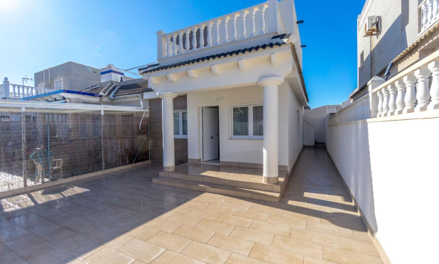 Resale - Villa - Torrevieja - El chaparral