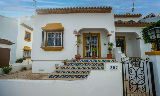 Resale - Villa - Orihuela Costa - Villamartín