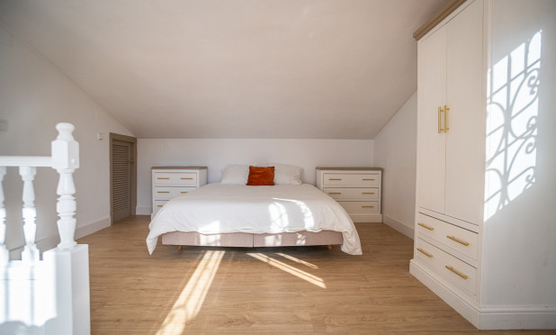 Resale - Villa - Orihuela Costa - Villamartín