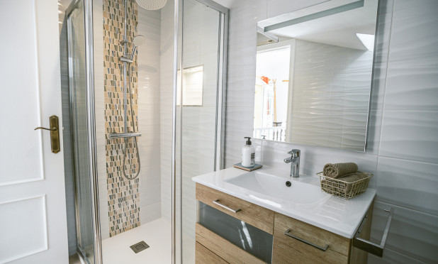 Resale - Villa - Orihuela Costa - Villamartín