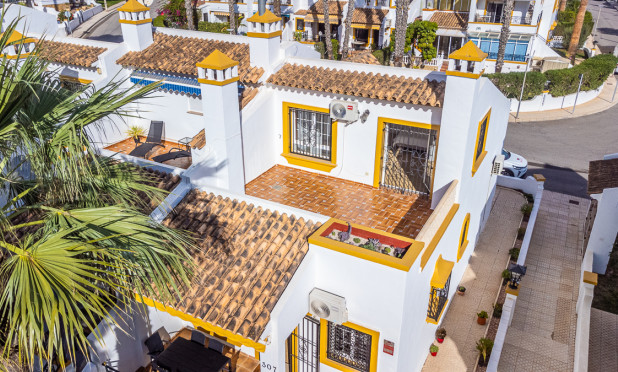Resale - Villa - Orihuela Costa - Villamartín