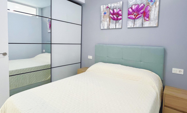 Resale - Apartment / flat - Torrevieja - Playa del Cura