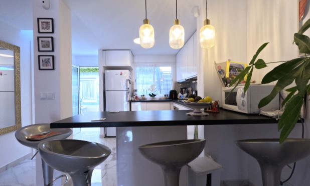 Resale - Townhouse - Torrevieja - El Acequión - Los Náufragos