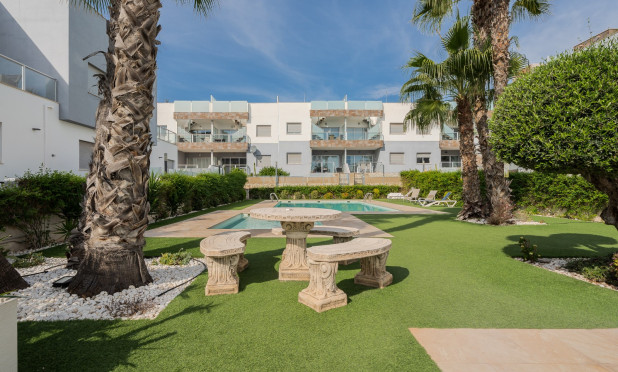 Resale - Apartment / flat - Orihuela Costa - Punta Prima