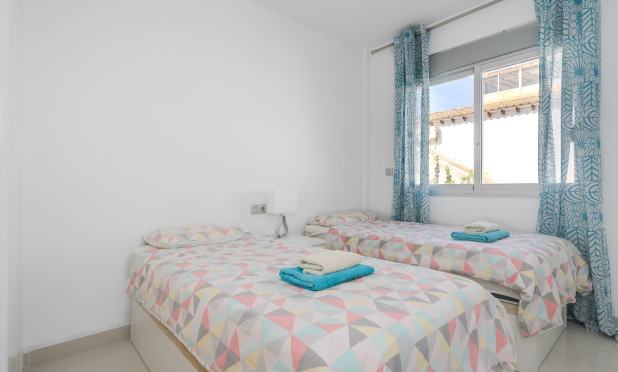 Resale - Apartment / flat - Orihuela Costa - Punta Prima