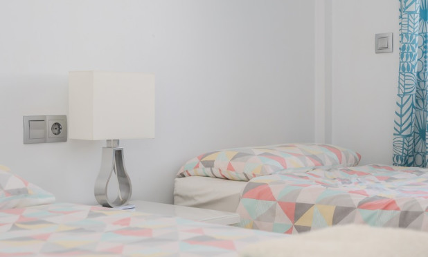 Resale - Apartment / flat - Orihuela Costa - Punta Prima