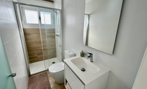 Resale - Apartment / flat - Orihuela - Vistabella Golf