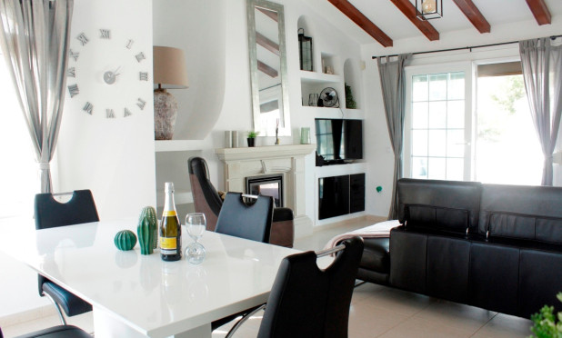 Resale - Villa - Orihuela Costa - Villamartín