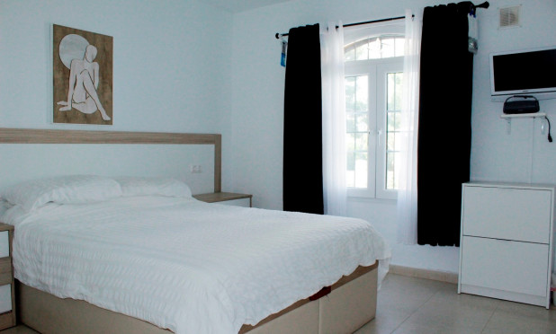 Resale - Villa - Orihuela Costa - Villamartín